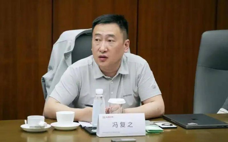 定州砖路镇一村民成功救助1只“鸟中国宝”大鸨